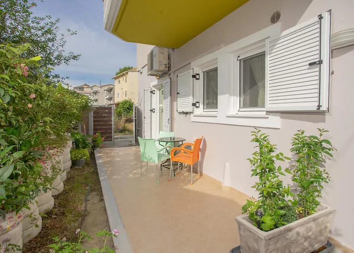 Dimitra\'S Apartment